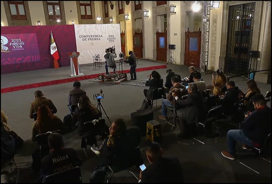 Mañanera de AMLO en Palacio Nacional.