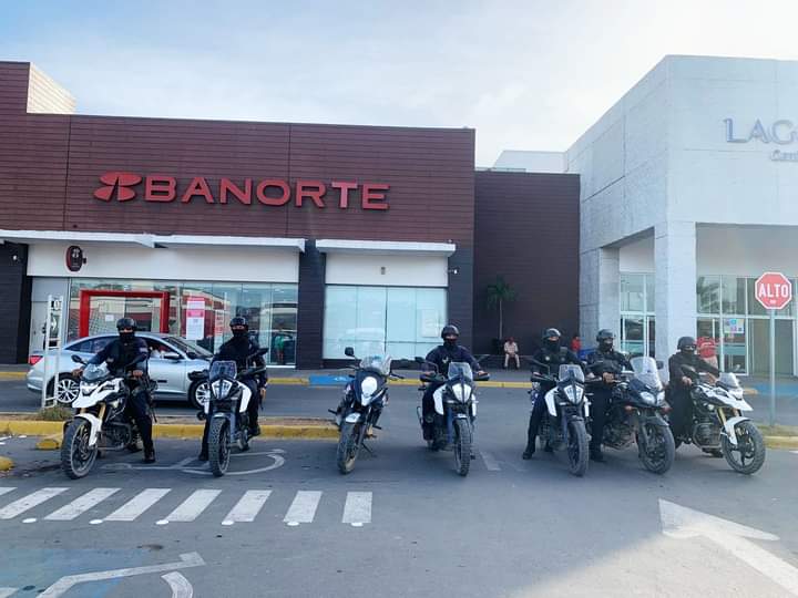 Elementos de seguridad de Bahía de Banderas