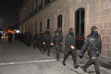 Policías antimotines de Nuevo León