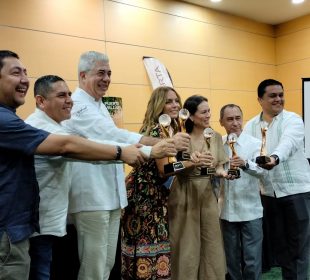 Ganadores de los premios Travvy Awards ganados en Vallarta