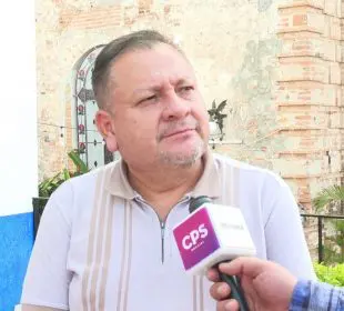 Sacerdote de Puerto Vallarta