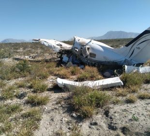 Avioneta partida tras desplomarse en Coahuila