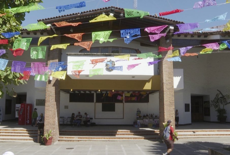 Entrada principal del Ayuntamiento de Vallarta