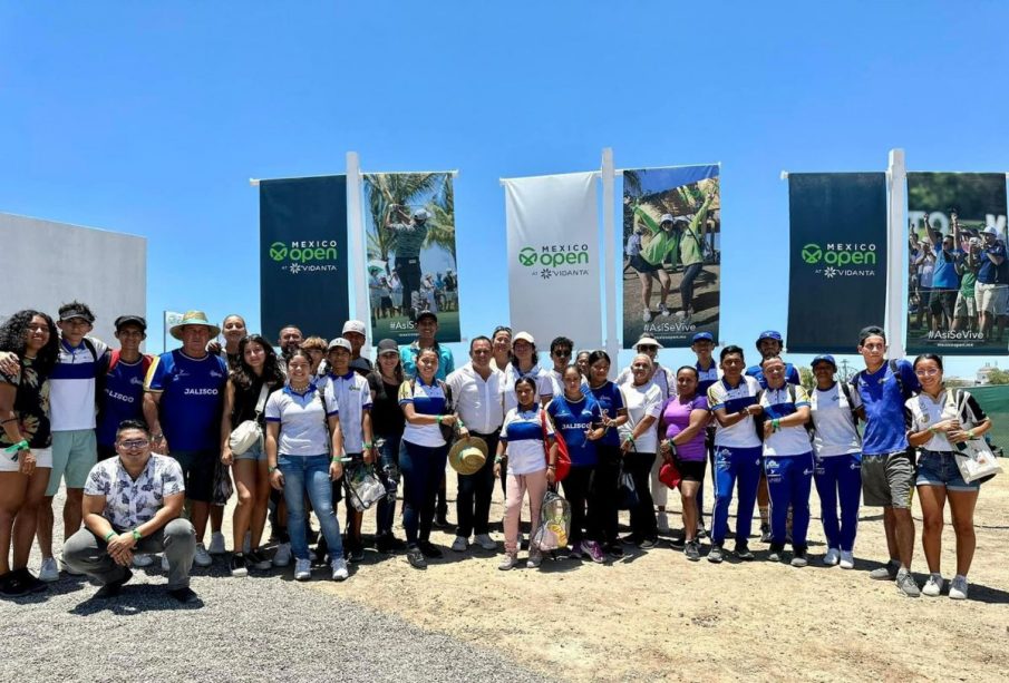 Golfistas vallartenses en México Open at Vidanta