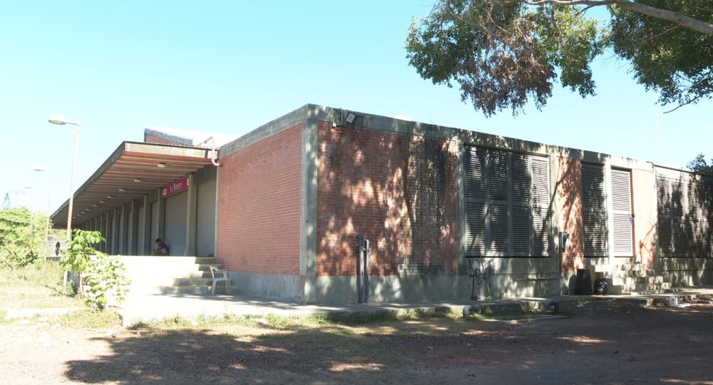 Mercado y Parque de Bucerias por fuera