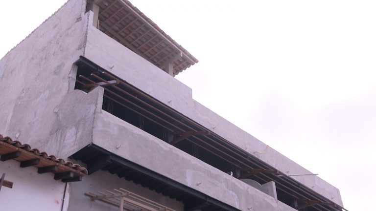 Obra en edificio en el centro historíco de Vallarta