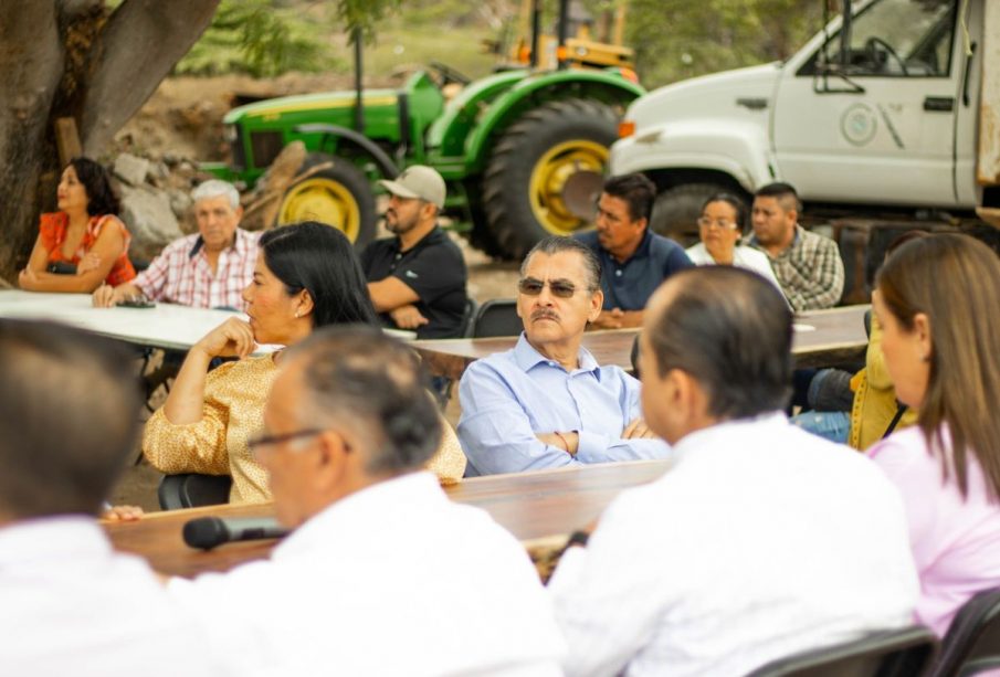 Representantes de PRI, PAN, PRD y Levántate por Nayarit