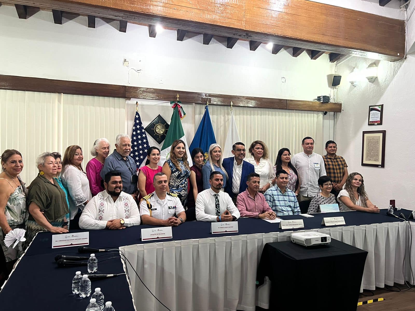 Reunión del Ayuntamiento de Puerto Vallarta y Santa Barbara