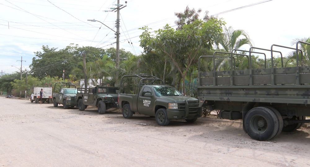 Soldados en Ixtapa