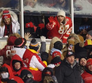 Taylor Swift en el partido de los Chiefs y los Dolphins