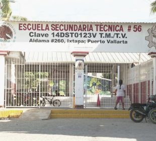 Escuela Secundaria Técnica #56 en Ixtapa