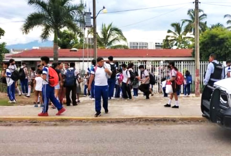 Niños en escuelas de Nayarit