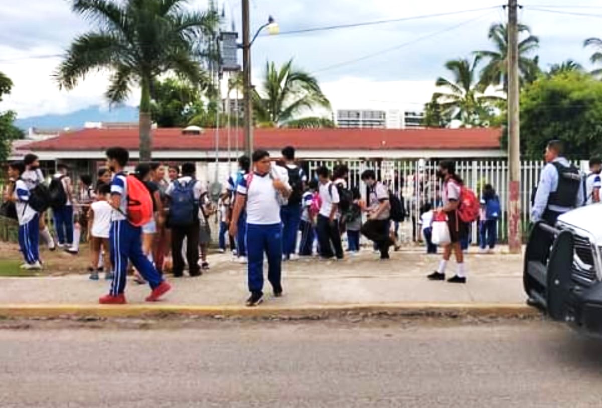 Niños en escuelas de Nayarit