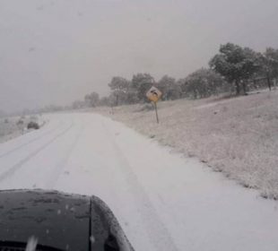 Cae nieve en algunos estados de México