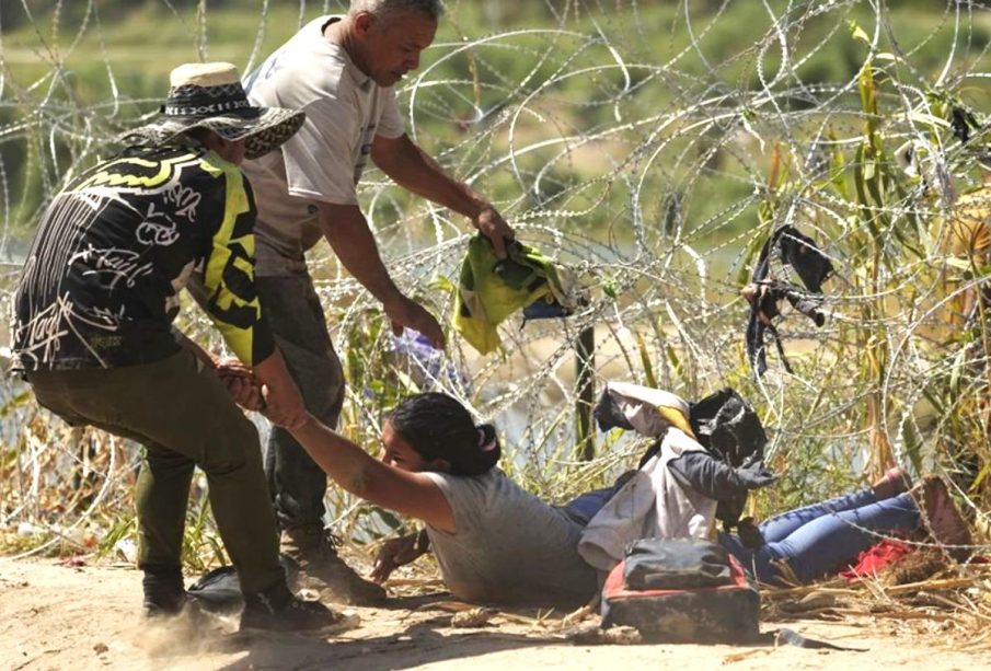 Alambres de púas en la frontera de EEUU con México