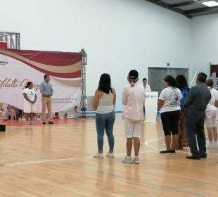 Adultos en evento de activación