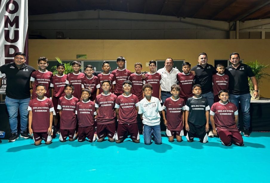 Chicos participantes de visorias para Club Mazatlán FC