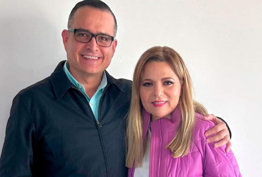 César Abarca Gutiérrez y Claudia Delgadillo.