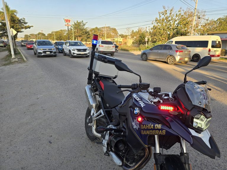 Operativo de seguridad en Bahía Banderas contra motociclistas