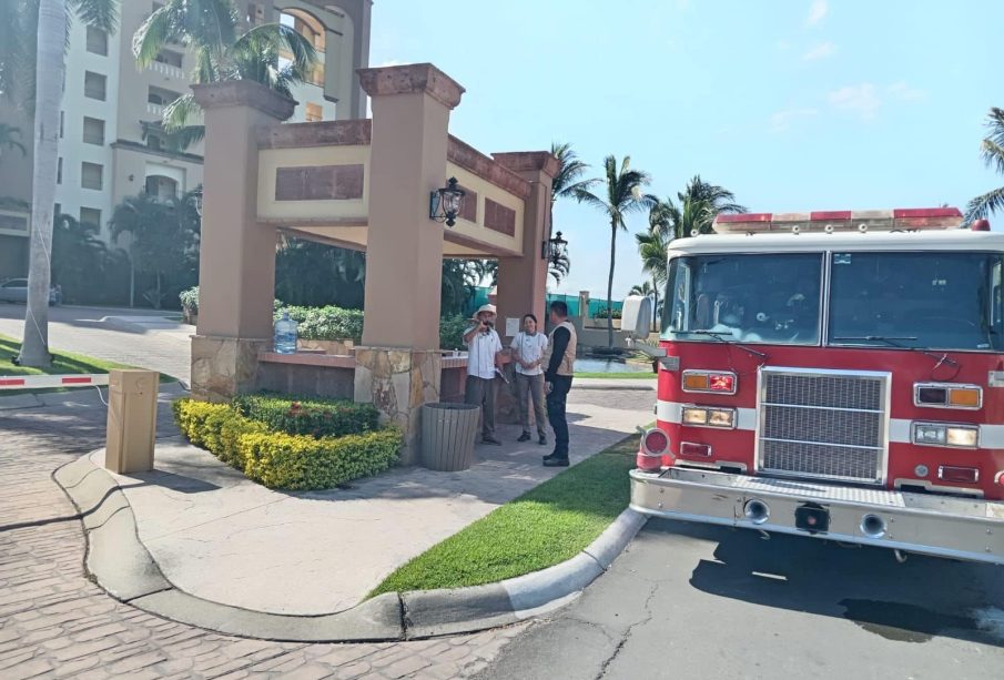 PC entrevistando a personal de hoteles tras sismo