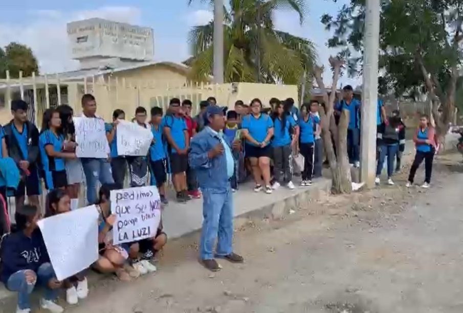 PAdres toman telesecundaria