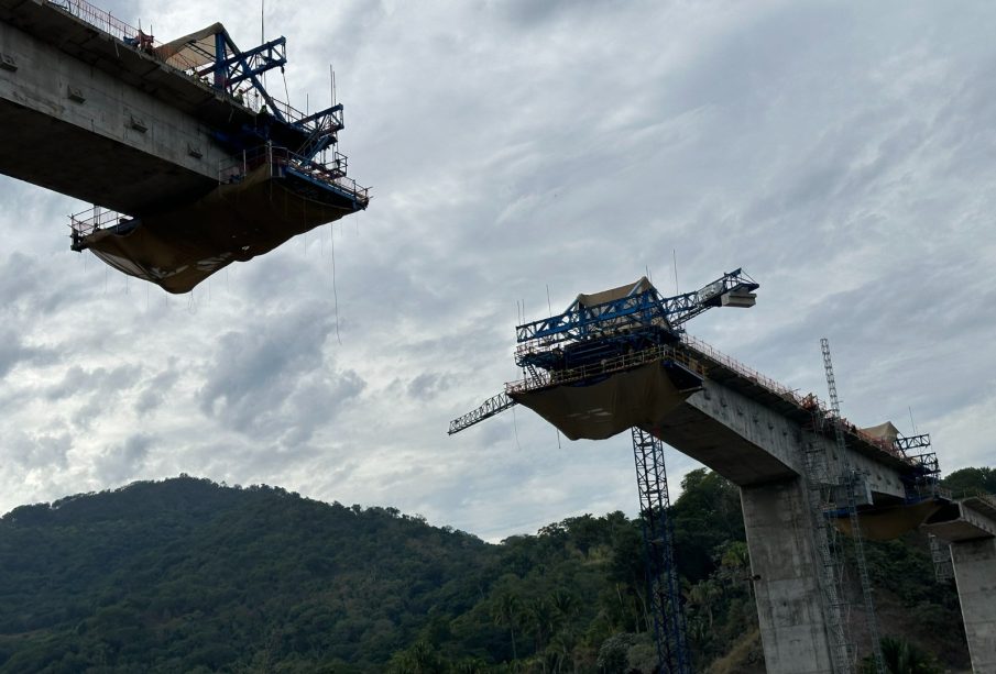 Puente Las Truchas retasa apertura