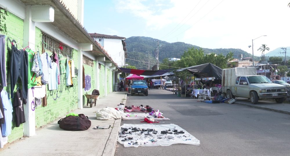 Puestos de tianguis en calle