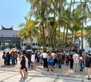 Tras balacera suspenden clases en el CUCosta