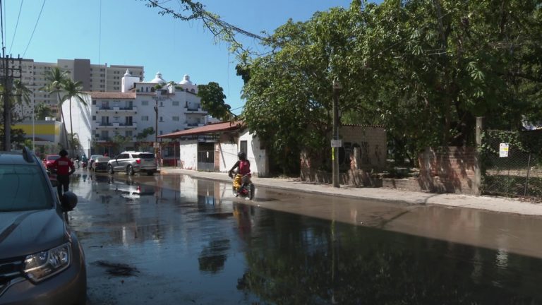 Vialidad inundada