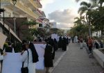 Religiosas o monjas peregrinaron en el malecón