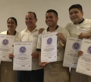 La Secturjal emitió convocatorias para que empresas turísticas de Puerto Vallarta participen en el "Programa de Becas para capacitación en Estándares de Calidad”.