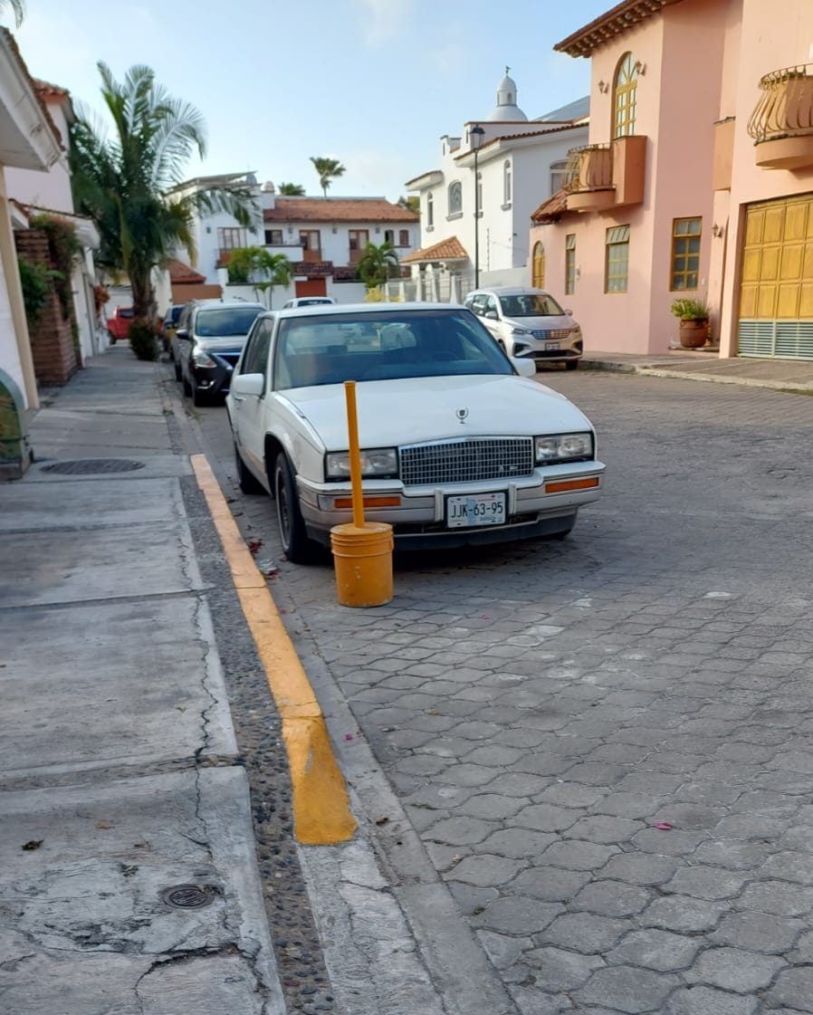 Zona privatizada como estacionamiento