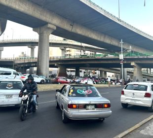 Taxistas y motociclistas bloquean la CDMX