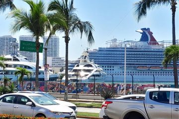 Crucero Internacional Carnival Panorama