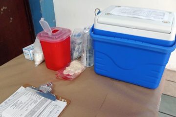 Vacunas listas para ponerlas a personas de Vallarta