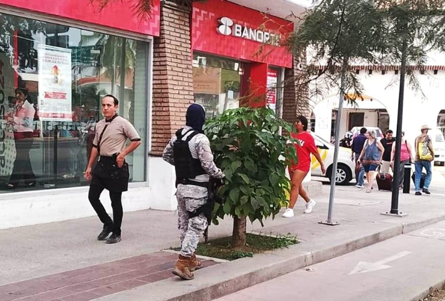 Robo a usuarios de bancos en Puerto Vallarta