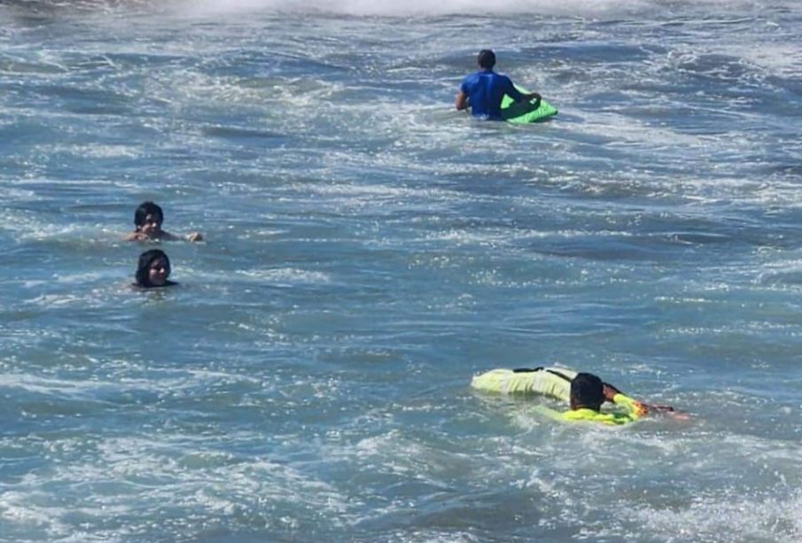 Guardavidas de Bahía de Banderas salvan a 11 personas de ahogarse