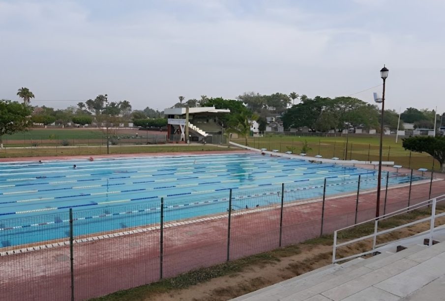 Alberca en unidad deportiva