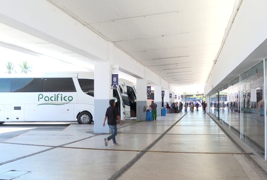 Autobuses en terminal