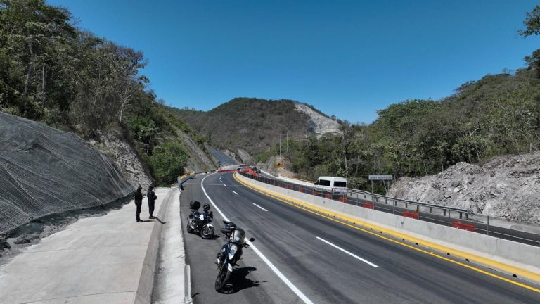 Autopista Guadalajara-Puerto Vallarta, trailero da opinión experta