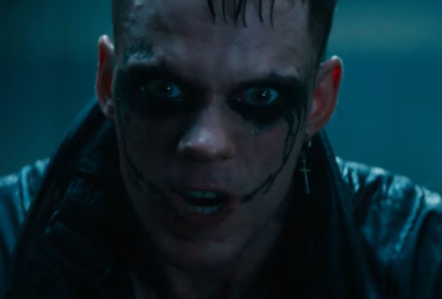 Bill Skarsgård en El Cuervo