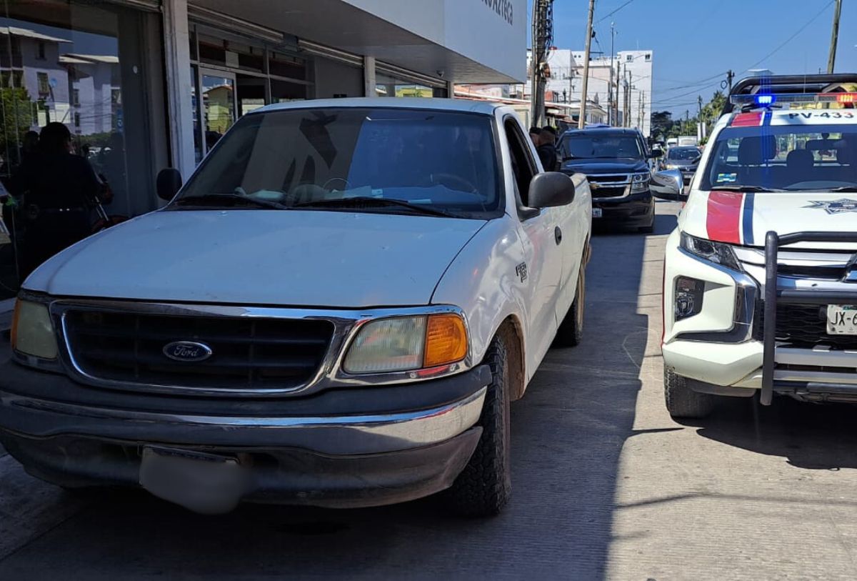 Policías municipales en Las Juntas