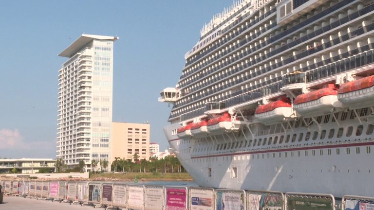 Crucero en Puerto Vallarta