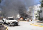 Autos ardiendo en Fiscalía de Guerrero