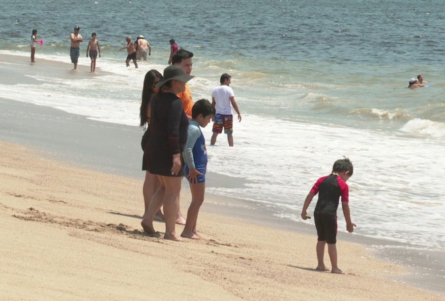 Familia en playa