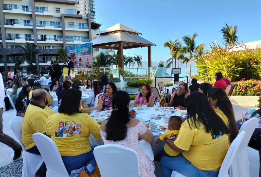 Fundación Andrea 3.21 en desayuno con causa