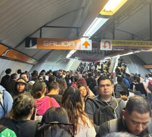 Caos en el Metro CDMX: Fallan 4 Líneas este jueves; hay heridos (VIDEOS)