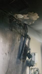 Incendio en IMSS inicia en aire acondicionado