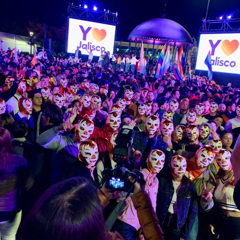 Personas en arranque de campaña