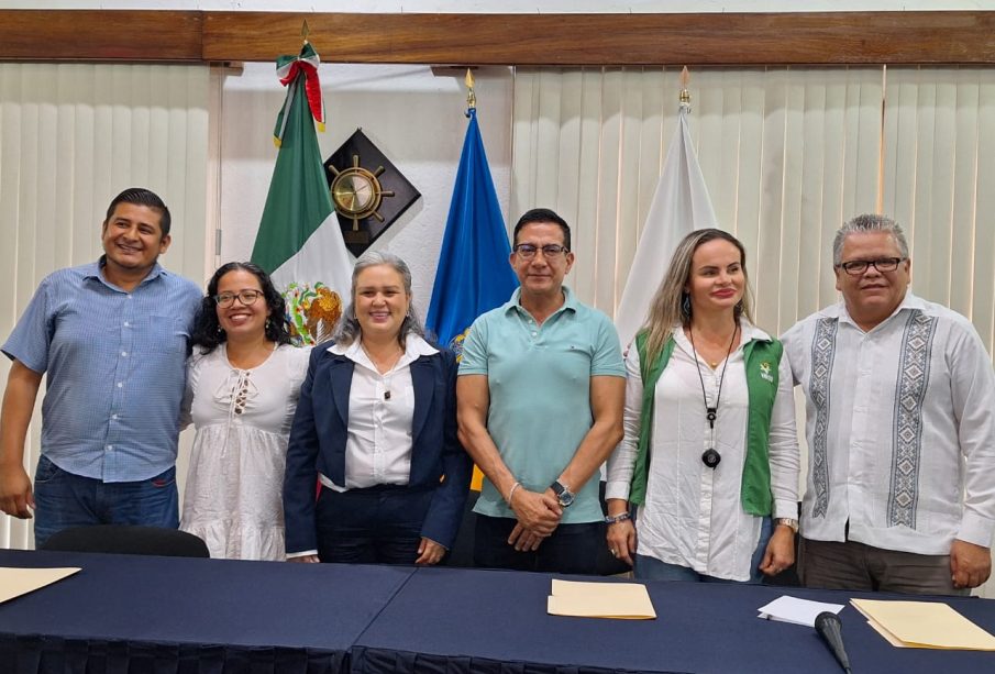 Renuncian a Morena 5 regidores; anuncian su incorporación al PVEM